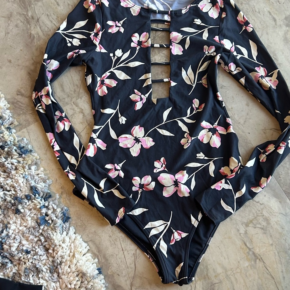 Billabong Backless Long Sleeve Surf suit